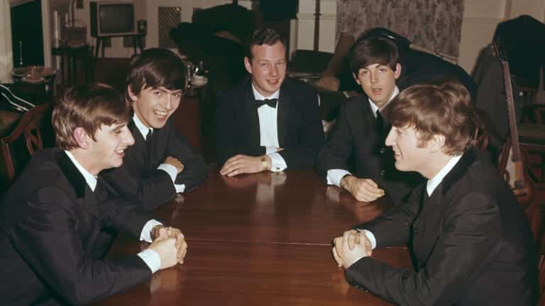 La estatua de Brian Epstein en su ciudad