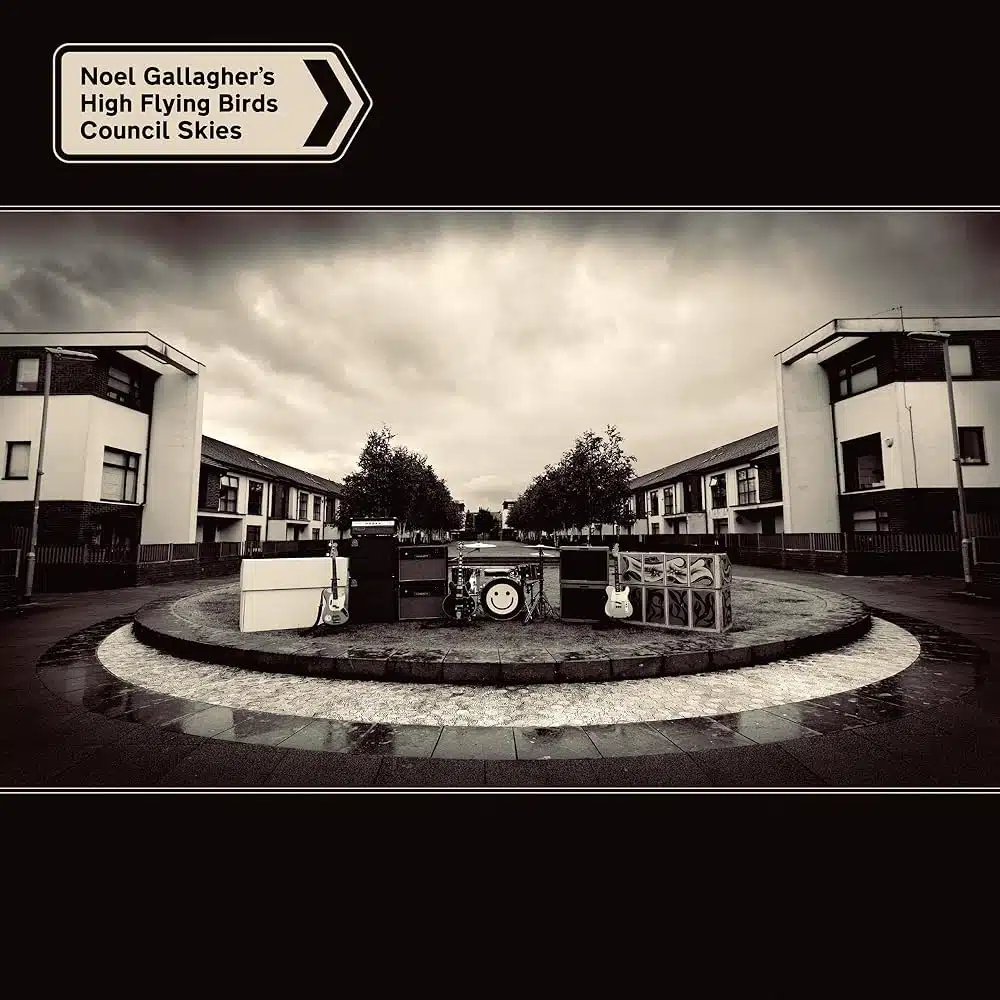 LA TAPA DEL NUEVO ÁLBUM DE NOEL Y SU CONEXIÓN CON MAN CITY